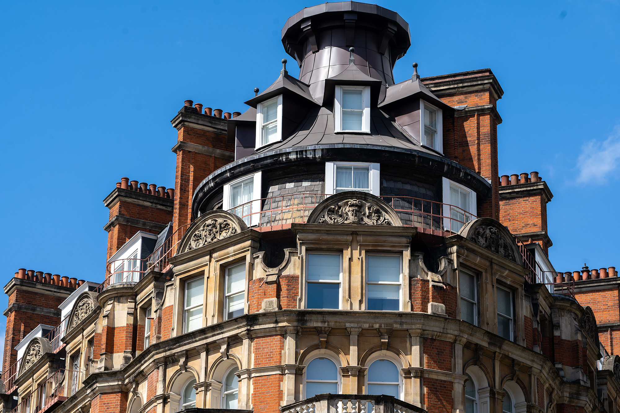 Slate roof in london